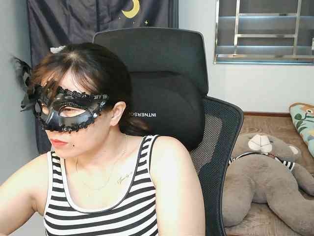 girl30slutty webcam