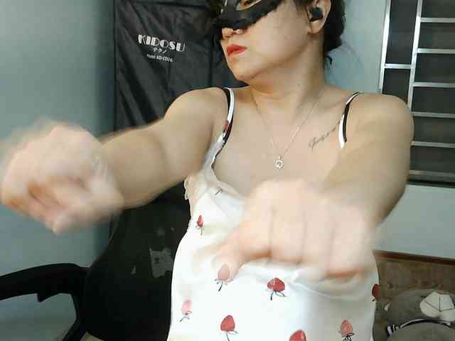 girl30slutty webcam