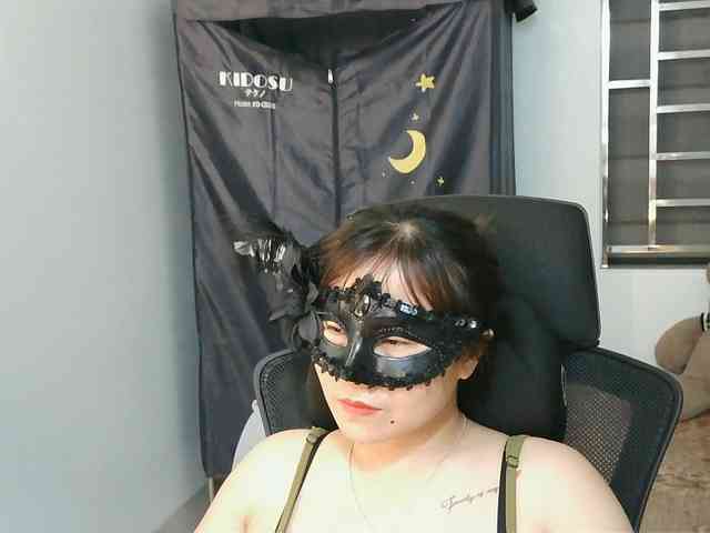 girl30slutty webcam