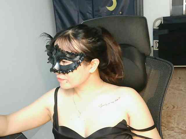 girl30slutty webcam
