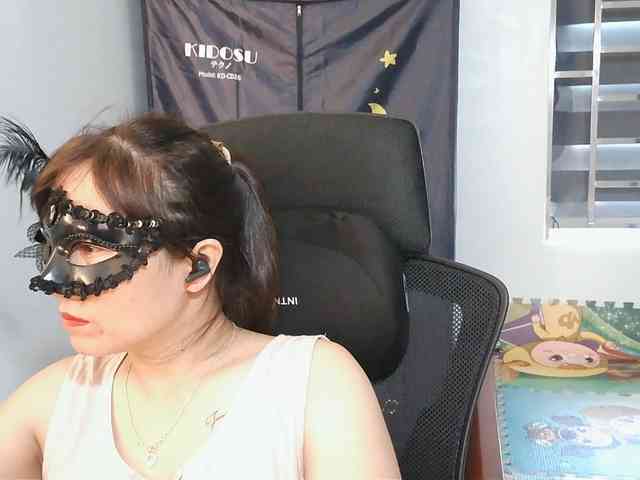 girl30slutty webcam