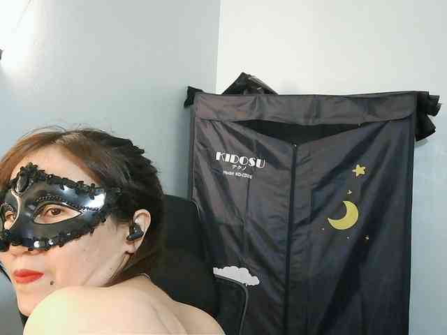 girl30slutty webcam