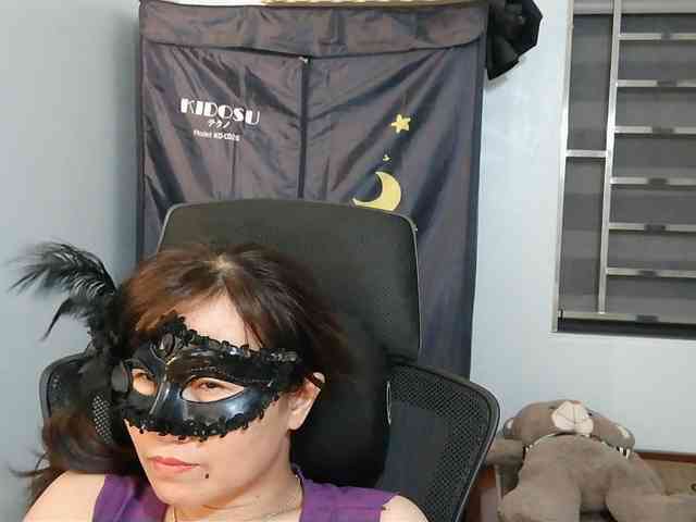 girl30slutty webcam