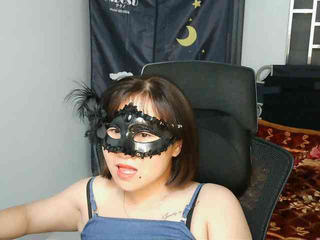 girl30slutty webcam