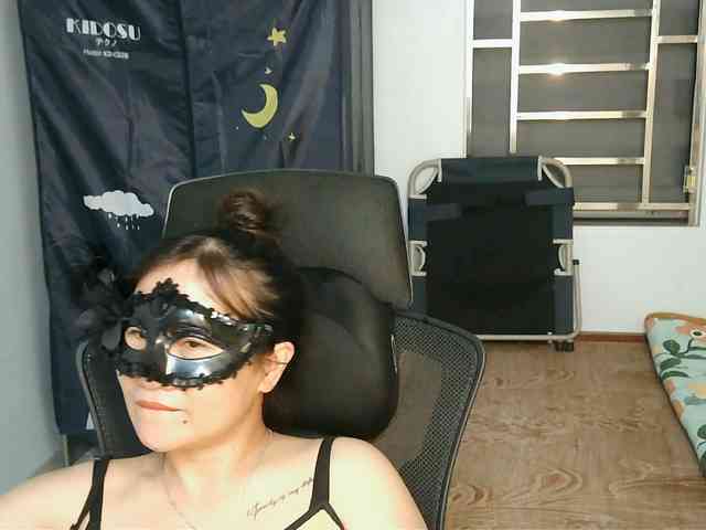 girl30slutty webcam
