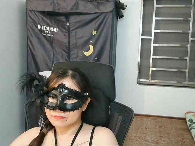 girl30slutty webcam