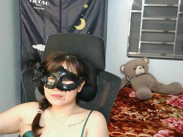 girl30slutty webcam