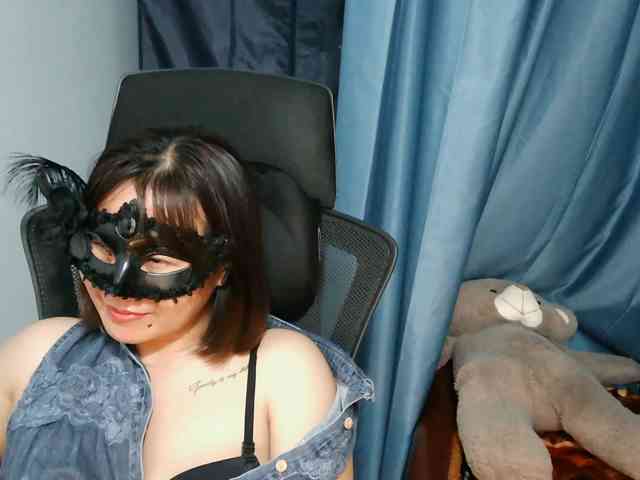 girl30slutty webcam