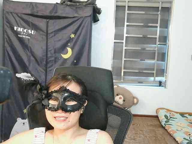 girl30slutty webcam