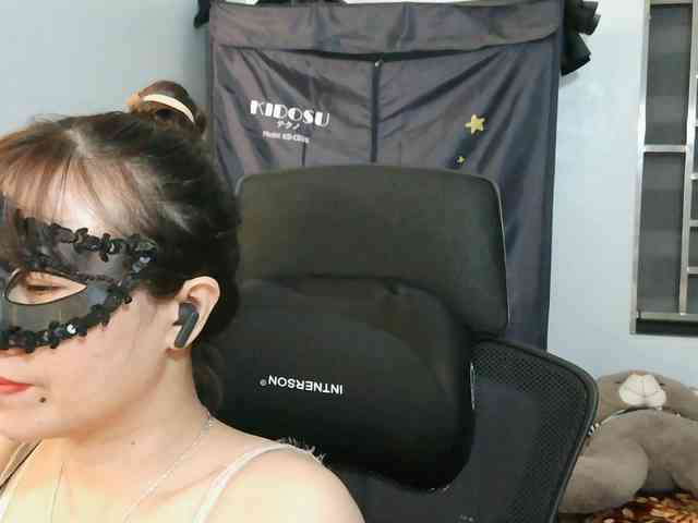 girl30slutty webcam