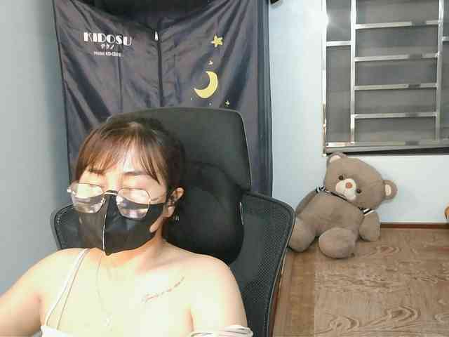 girl30slutty webcam