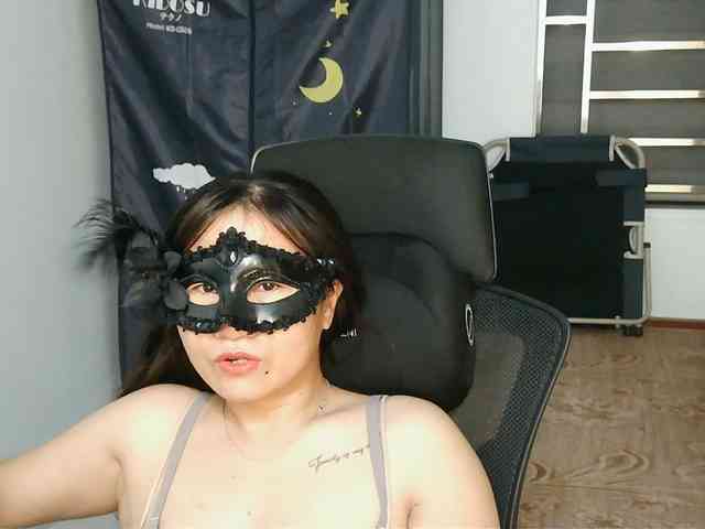 girl30slutty webcam