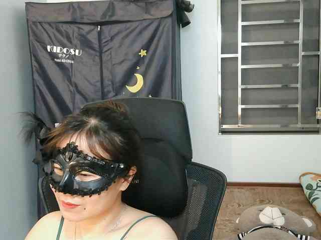 girl30slutty webcam