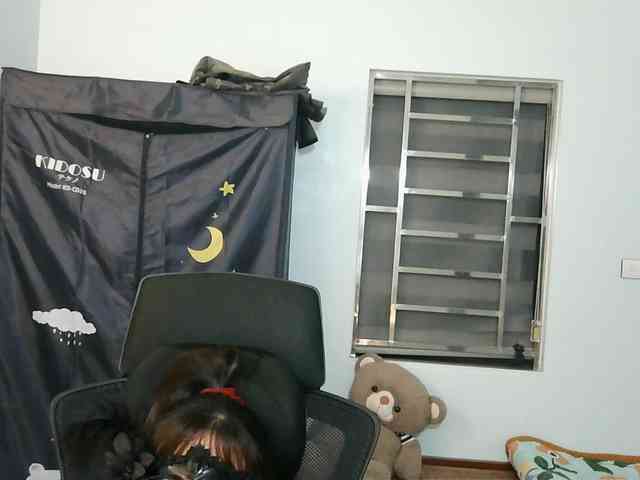 girl30slutty webcam