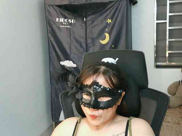 girl30slutty webcam