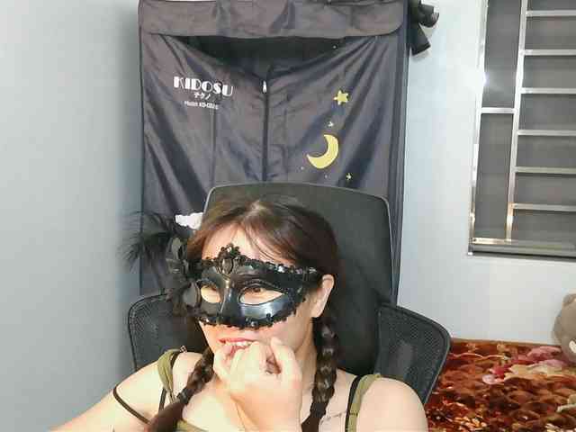 girl30slutty webcam