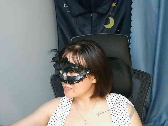 girl30slutty webcam