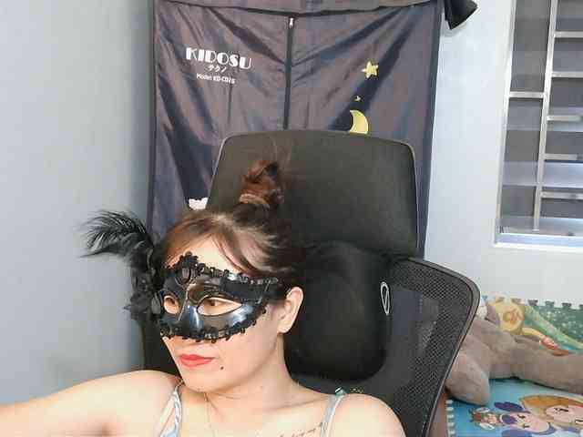 girl30slutty webcam