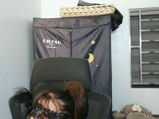 girl30slutty webcam