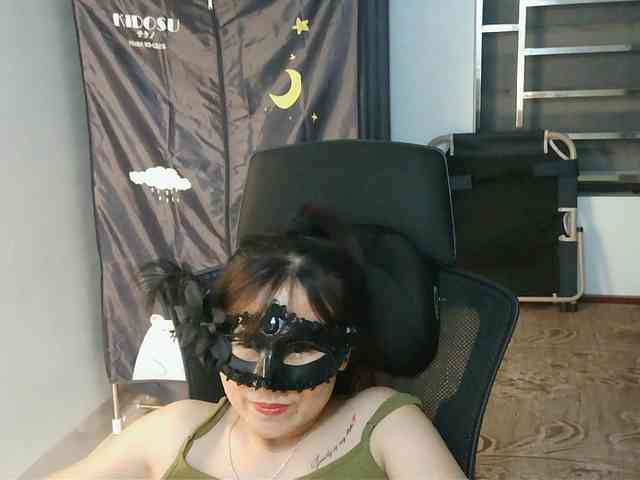 girl30slutty webcam