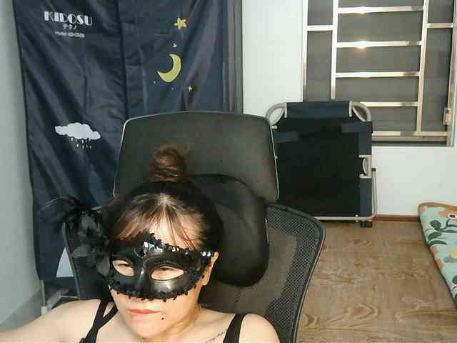 girl30slutty webcam