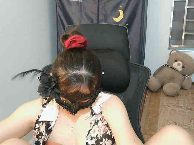 girl30slutty webcam