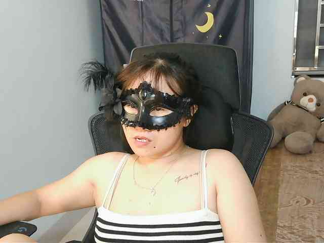 girl30slutty webcam