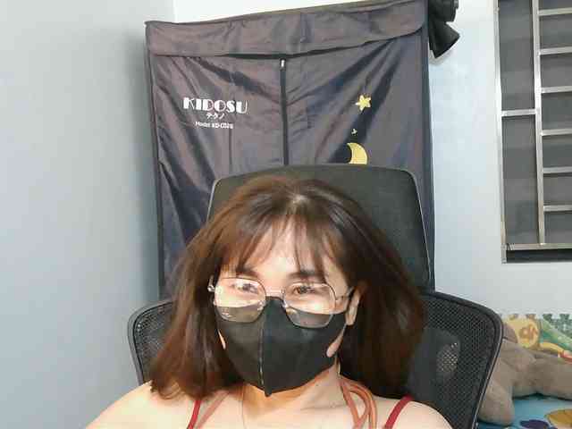 girl30slutty webcam