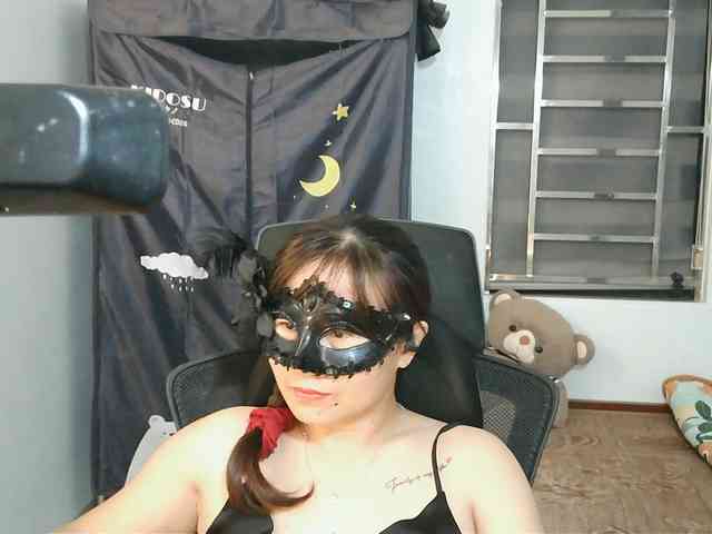 girl30slutty webcam