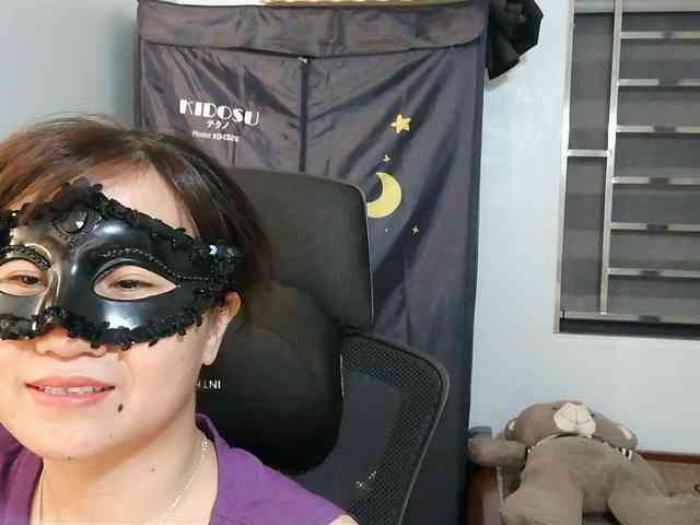 girl30slutty webcam