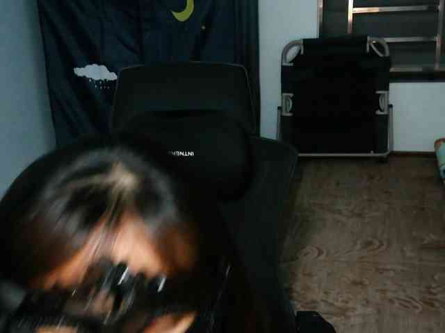 girl30slutty webcam