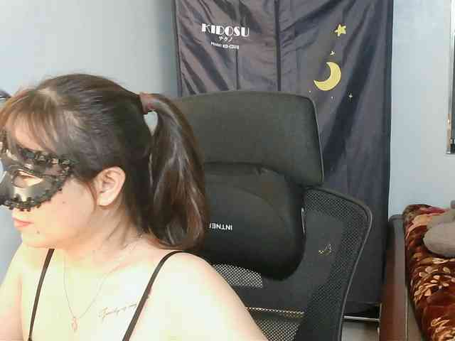 girl30slutty webcam