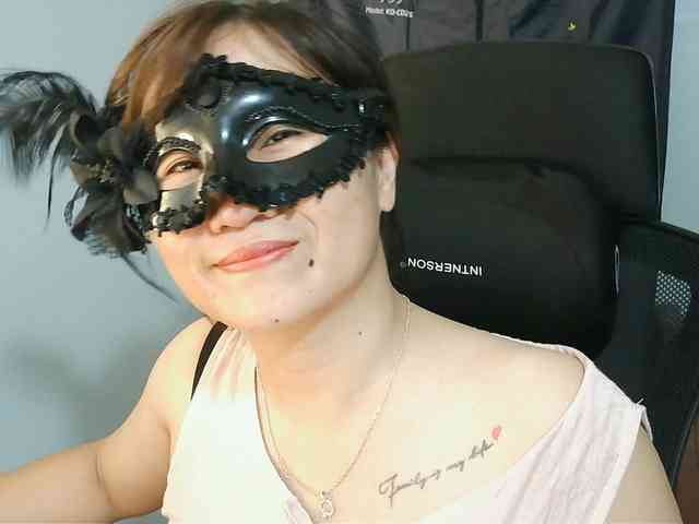 girl30slutty webcam