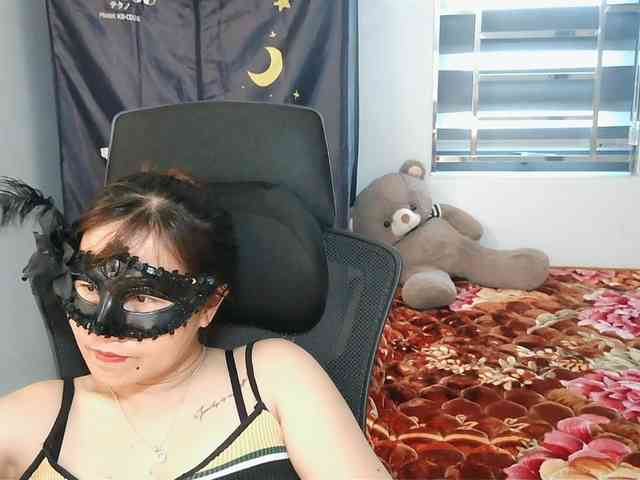 girl30slutty webcam