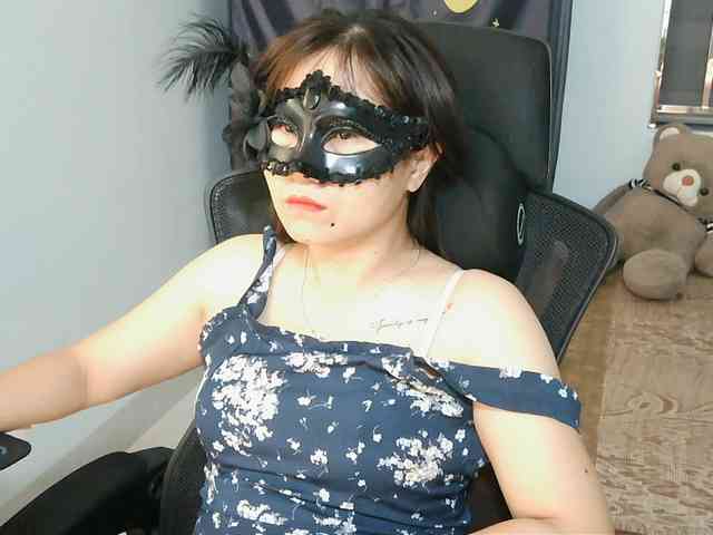 girl30slutty webcam