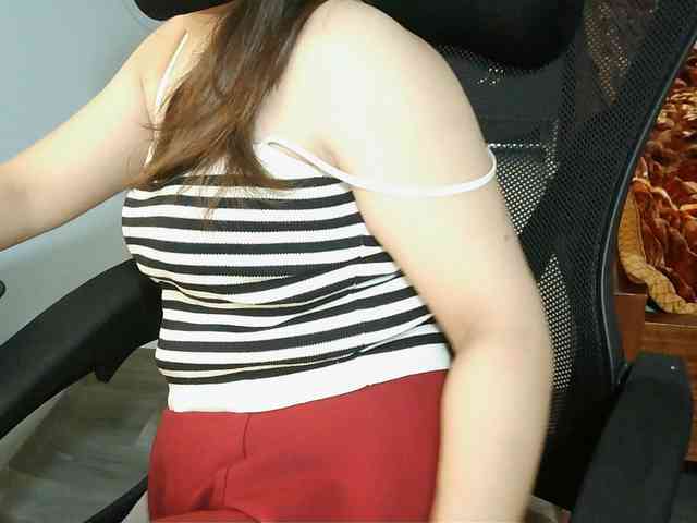 girl30slutty webcam