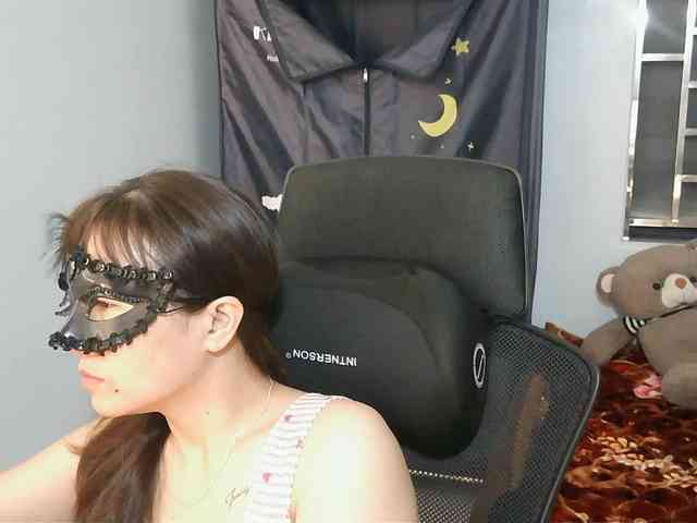 girl30slutty webcam