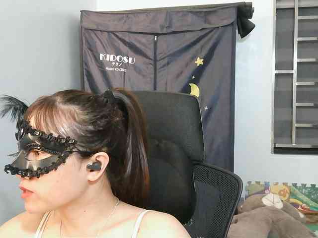 girl30slutty webcam