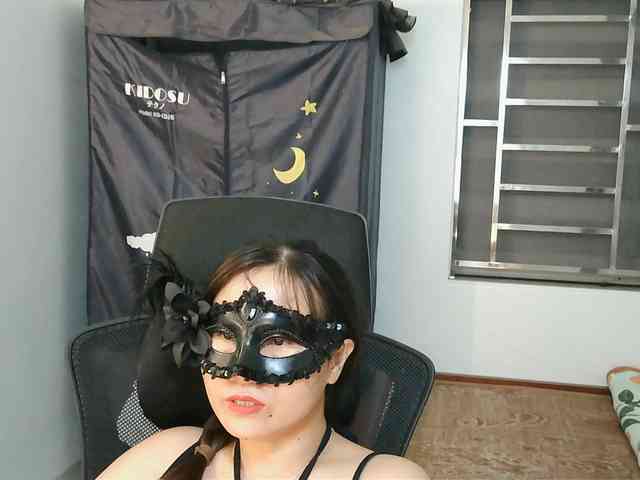 girl30slutty webcam