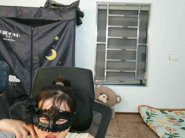 girl30slutty webcam