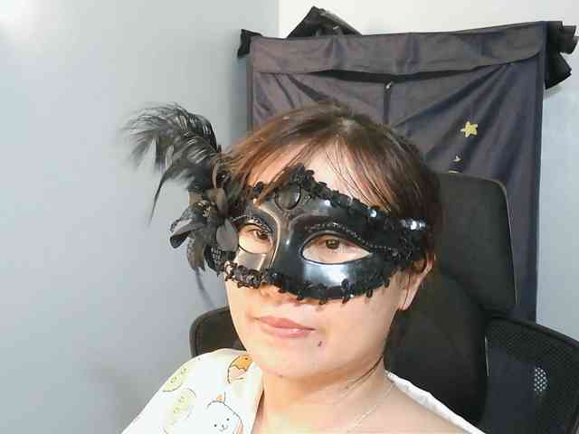 girl30slutty webcam