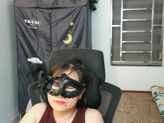 girl30slutty webcam