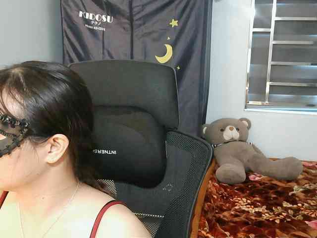 girl30slutty webcam