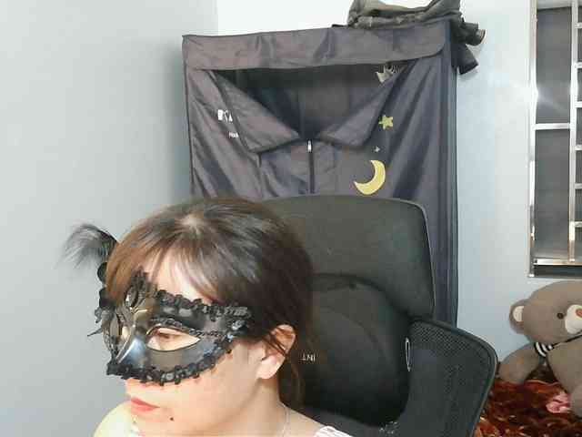 girl30slutty webcam