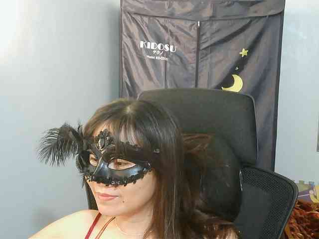 girl30slutty webcam