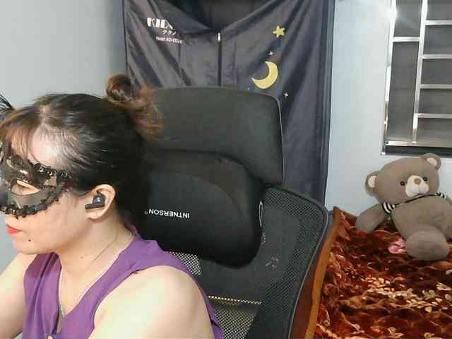 girl30slutty webcam