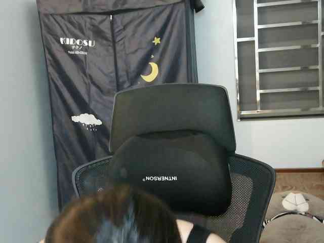 girl30slutty webcam