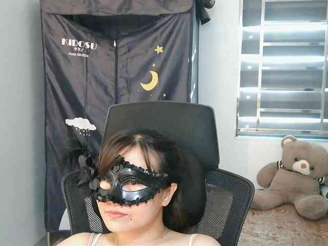 girl30slutty webcam