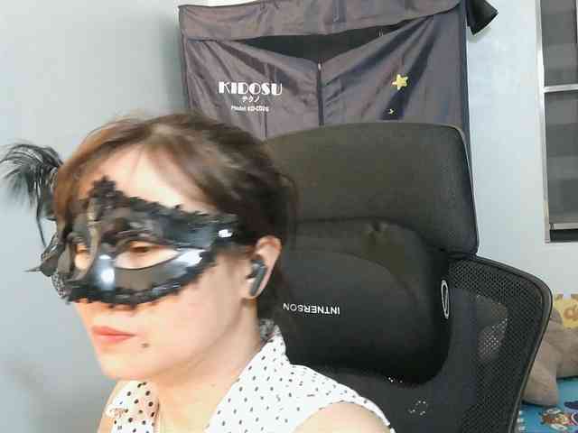 girl30slutty webcam