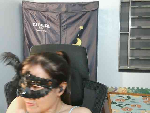 girl30slutty webcam